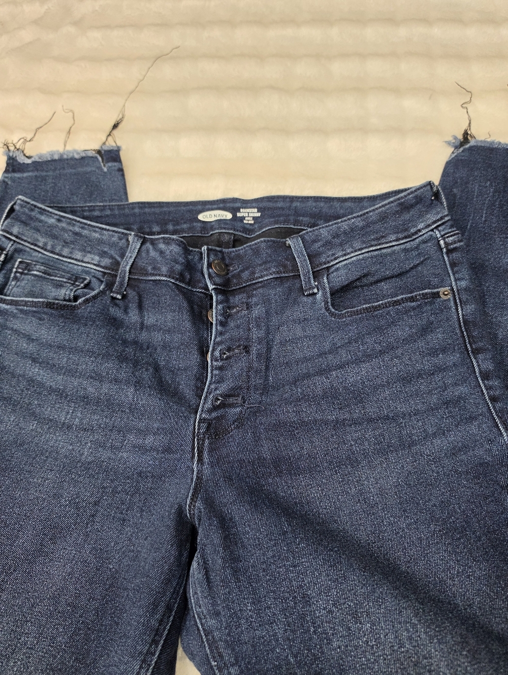 Old Navy Rockstar Super Skinny Jeans - women Size 12